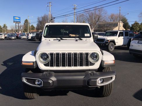 New 2026 Jeep Wrangler Sahara image 16