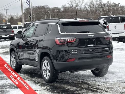 New 2026 Jeep Compass Latitude image 9