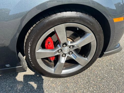 Used 2010 Chevrolet Camaro SS w/ LPO, Ground Effects Package image 24