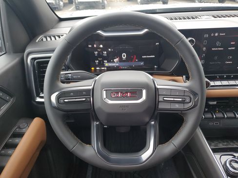 New 2026 GMC Canyon AT4 w/ LPO, Off Road Lift Package image 13