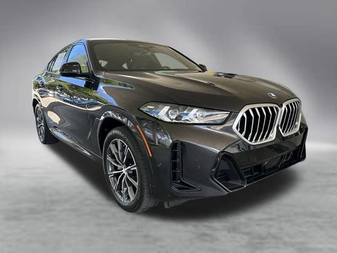 Used 2025 BMW X6 xDrive40i AWD/4WD image 2