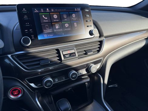 Used 2018 Honda Accord Sport image 12