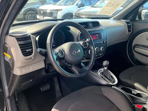 Used 2015 Kia Soul image 16