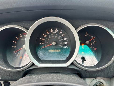 Used 2007 Toyota 4Runner SR5 AWD/4WD image 34