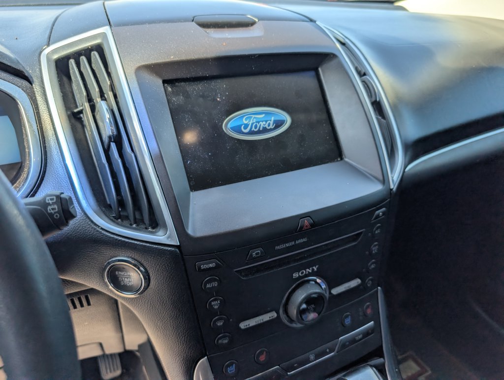 Used 2016 Ford Edge Titanium w/ Equipment Group 302A AWD/4WD image 17