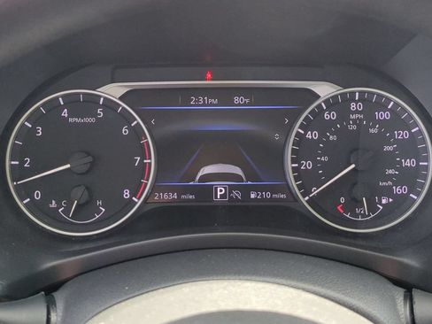 Used 2025 Nissan Sentra SV FWD image 16
