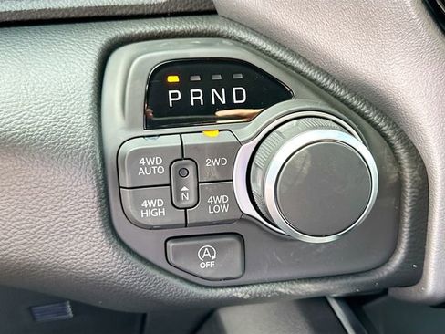 New 2026 RAM 1500 4x4 Crew Cab image 12