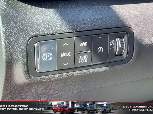 New 2026 GMC Terrain AT4 w/ LPO, Black Badging Package AWD/4WD image 34