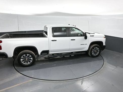 Used 2024 Chevrolet Silverado 2500 Custom w/ Custom Value Package AWD/4WD image 48