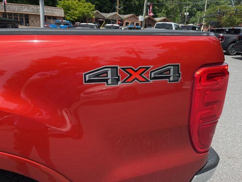 Used 2019 Ford Ranger XLT w/ Equipment Group 302A Luxury AWD/4WD image 7