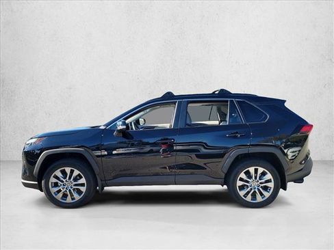 Used 2025 Toyota RAV4 XLE Premium image 8