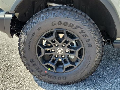 New 2026 Ford Bronco Badlands AWD/4WD image 6