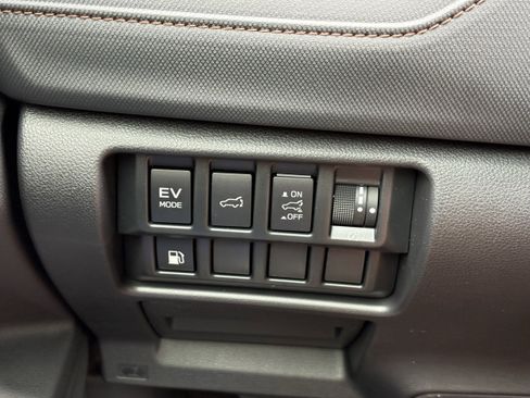 New 2026 Subaru Forester Touring AWD/4WD image 17