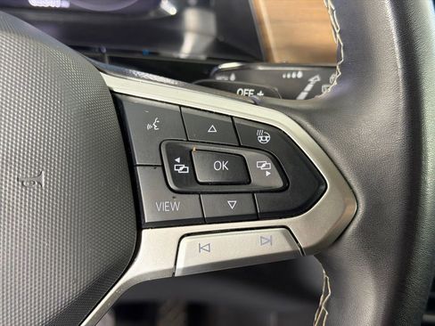 Used 2024 Volkswagen Atlas SE image 26