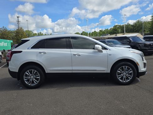 Used 2022 Cadillac XT5 Premium Luxury FWD image 9