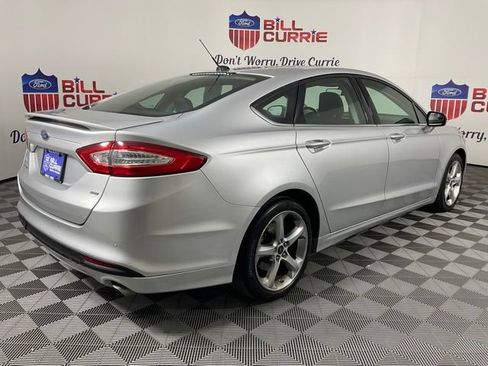 Used 2014 Ford Fusion SE w/ Equipment Group 201A image 3