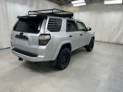 Used 2021 Toyota 4Runner Venture w/ Moonroof Package AWD/4WD image 5