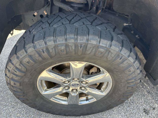 Used 2019 Ford F150 XLT w/ Equipment Group 302A Luxury AWD/4WD image 22