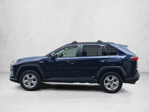 Used 2021 Toyota RAV4 XLE w/ Convenience Package AWD/4WD image 8