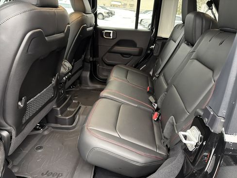 New 2026 Jeep Wrangler Unlimited Rubicon image 26