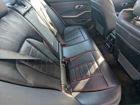 Used 2019 BMW 330i Sedan w/ Premium Package image 21