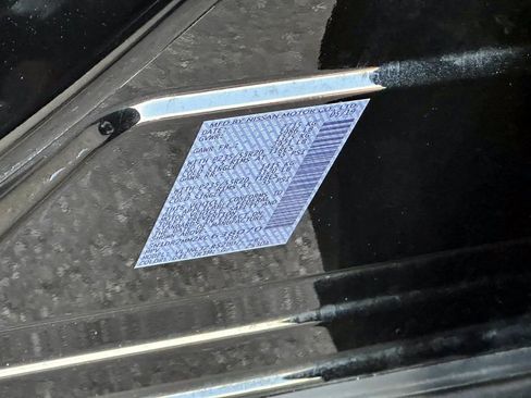 Used 2019 Nissan Pathfinder Platinum image 18