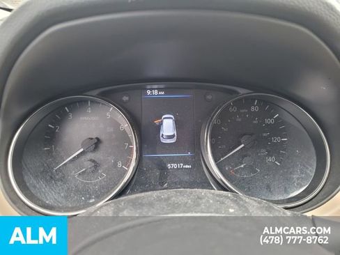 Used 2020 Nissan Rogue SV image 11