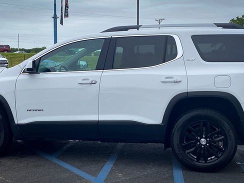 Used 2019 GMC Acadia SLT w/ LPO, Floor Liner Package FWD image 24