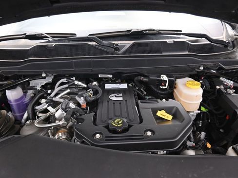 New 2025 RAM 2500 Laramie image 18