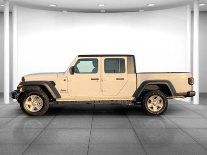 Used 2023 Jeep Gladiator Sport