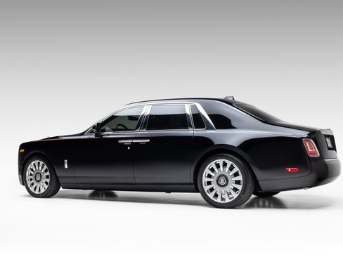 Used 2019 Rolls-Royce Phantom Sedan image 17