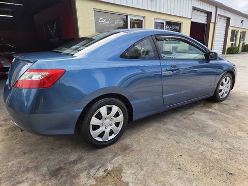 Used 2010 Honda Civic LX image 6