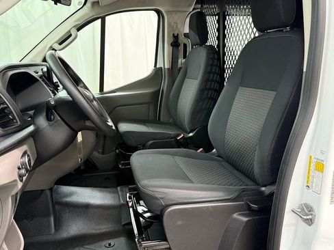 Used 2024 Ford Transit 250 Low Roof w/ Exterior Upgrade Package image 18