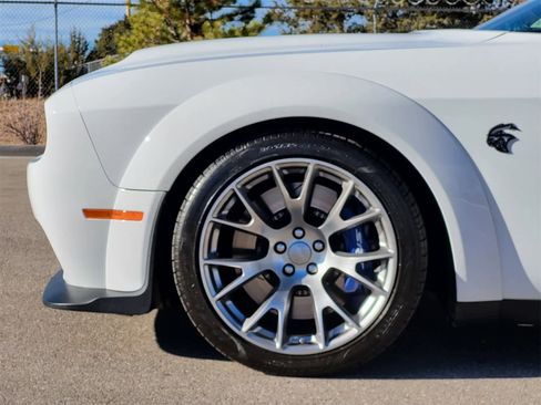 Used 2023 Dodge Challenger SRT Hellcat image 9