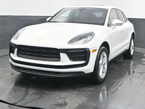 Used 2022 Porsche Macan image 1