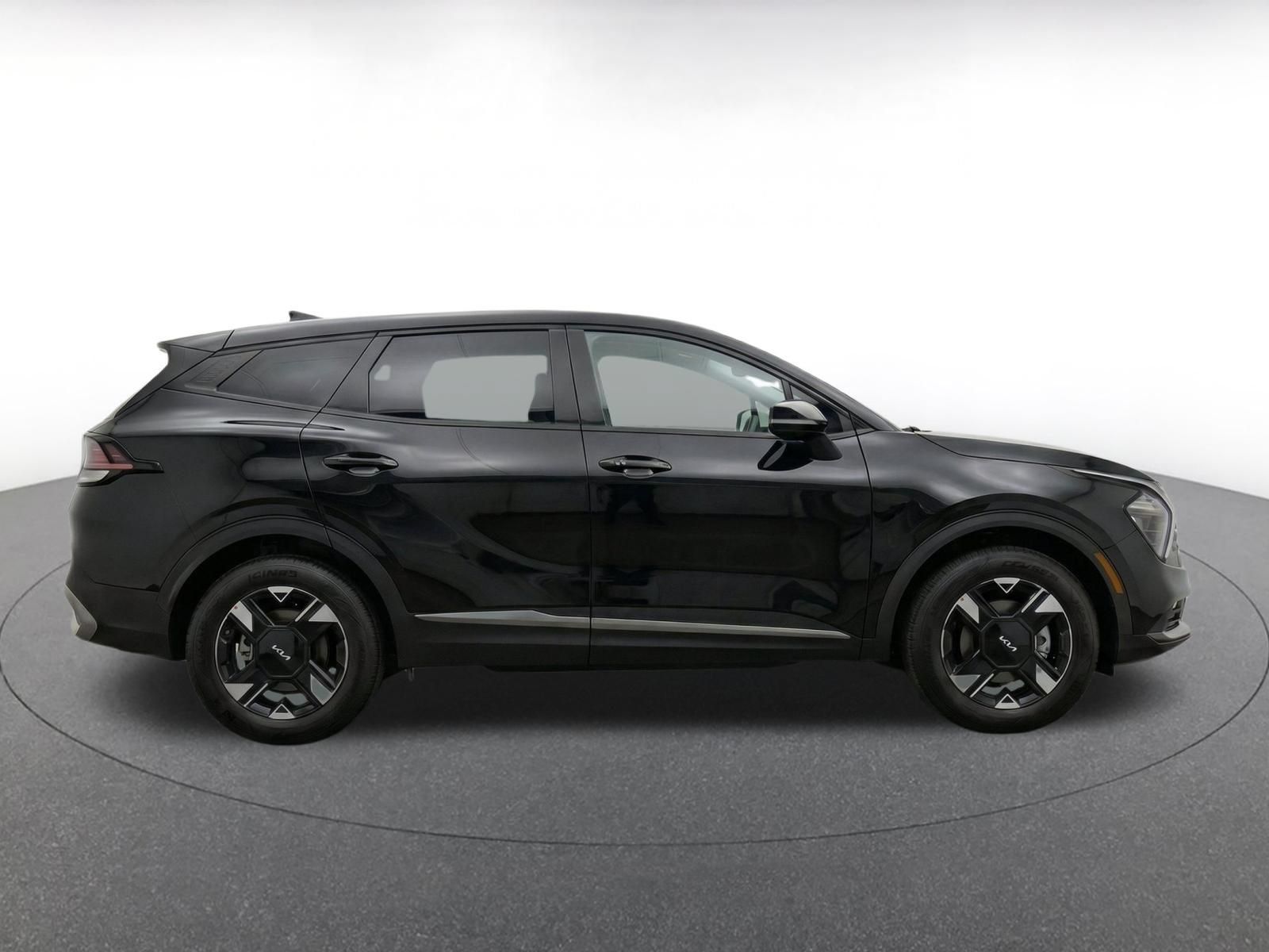 Used 2026 Kia Sportage LX FWD image 9