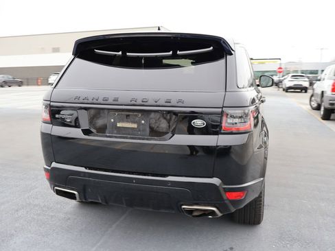 Used 2020 Land Rover Range Rover Sport HST image 11