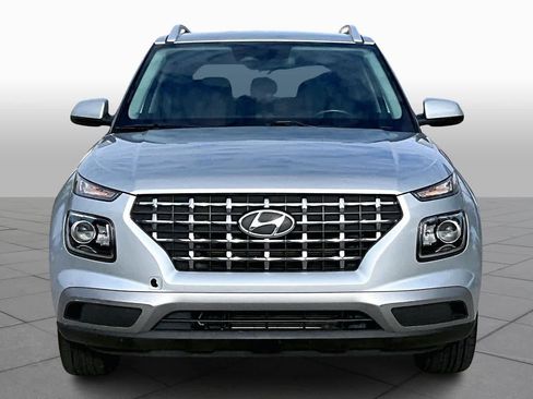 Used 2023 Hyundai Venue SEL image 4
