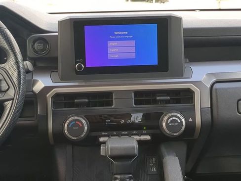 Certified 2024 Toyota Tacoma SR5 image 18