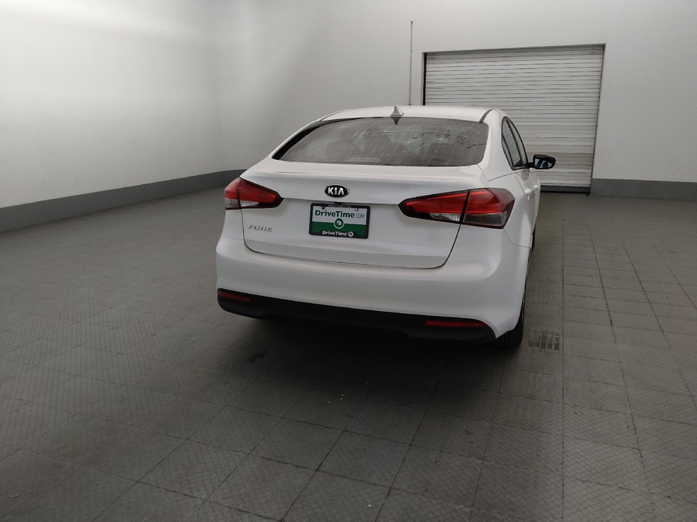 Used 2017 Kia Forte LX w/ LX Popular Package FWD image 7