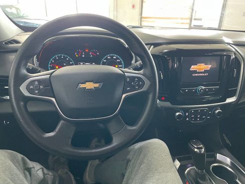 Used 2020 Chevrolet Traverse LS image 35