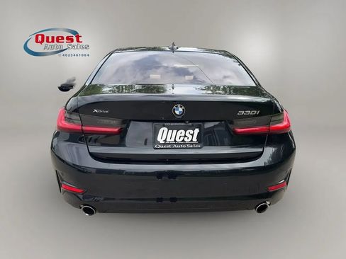 Used 2019 BMW 330i xDrive Sedan w/ Premium Package AWD/4WD image 4