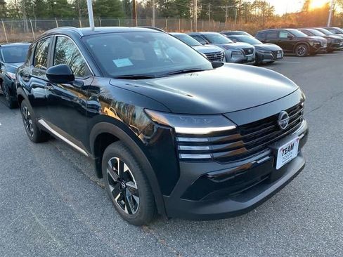 New 2026 Nissan Kicks SV w/ SV Premium Package image 1