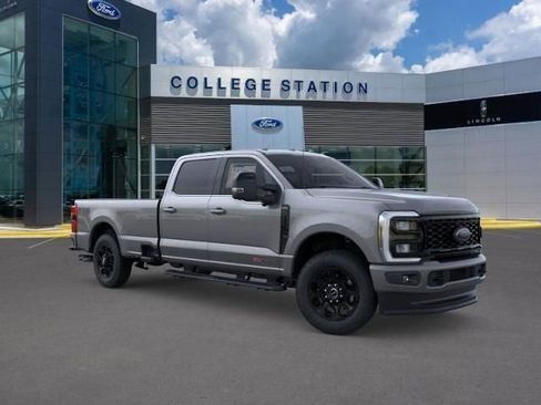 New 2026 Ford F350 Lariat w/ Black Appearance Package image 7