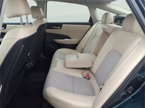 Certified 2018 Honda Clarity Plug-In Hybrid image 13