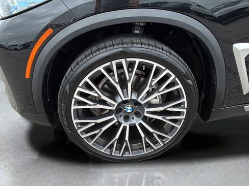 Used 2024 BMW X5 xDrive40i w/ Premium Package image 28