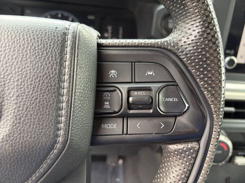 Used 2024 Toyota Tacoma SR5 AWD/4WD image 15