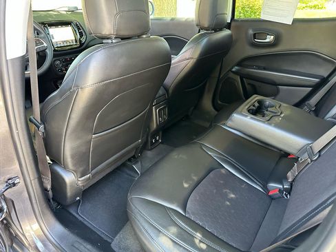 Used 2018 Jeep Compass Latitude w/ Popular Equipment Group AWD/4WD image 26