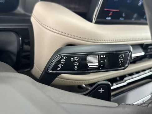 Used 2022 Lincoln Nautilus Reserve w/ Equipment Group 201A image 23