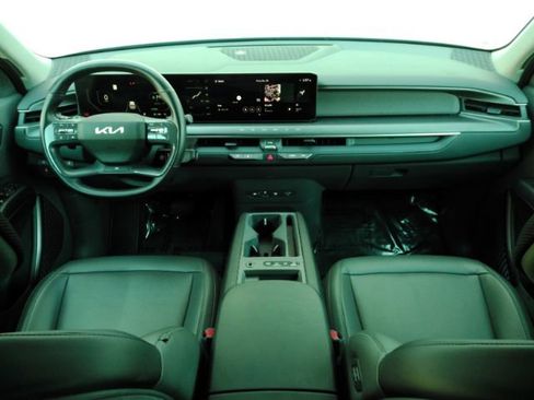 Used 2024 Kia EV9 Light image 3